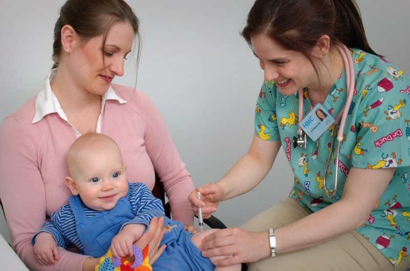  El microbioma de los bebés en los primeros años de vida contribuye a la respuesta del sistema inmunitario a las vacunas. 