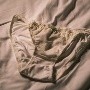 Salud femenina: ¿Se recomienda que las mujeres duerman con o sin ropa interior?
