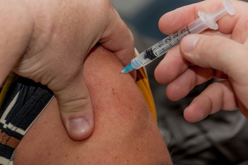  La enfermedad meningocócica ahora es poco común gracias a la vacunación, pero aún ocurre durante todo el año