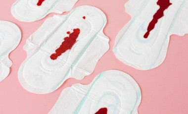¿Es normal la presencia de coágulos menstruales durante el período?