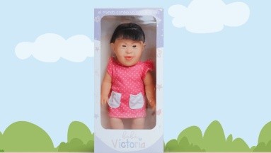 Bebé Victoria, una muñeca con síndrome de Down que busca crear conciencia