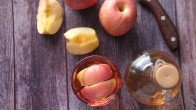¿El vinagre de manzana es bueno para tratar las infecciones urinarias?