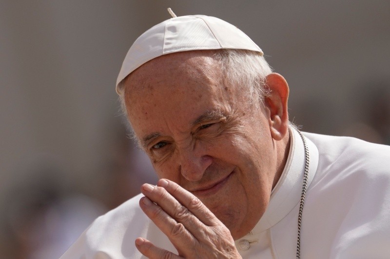 El papa Francisco proclamó beato en una ceremonia en la plaza de San Pedro a Juan Pablo I, el pontífice que murió tras sólo 33 días de pontificado. AP