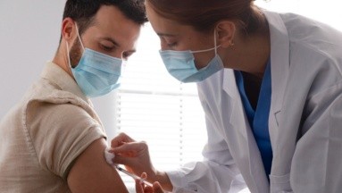 Casos de miocarditis por vacunas Covid son poco frecuentes, señala la OMS