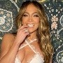 Jennifer Lopez compartió sus secretos de belleza para un look luminoso al estilo JLo