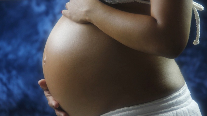 Un embarazo adolescente corresponde a madres menores de 20 años(PIXABAY)