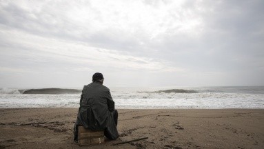 Un estudio encuentra relación entre la soledad y otros factores de riesgo de demencia