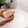 ¿Por qué no se recomienda utilizar jabón para el cuerpo para limpiar la cara?