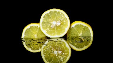 ¿Tomar limón puede interrumpir el flujo menstrual?