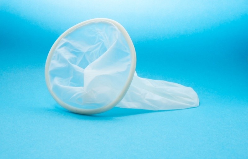 Recuerda que con un condón, tendrás protección extra contra embarazos y ETS