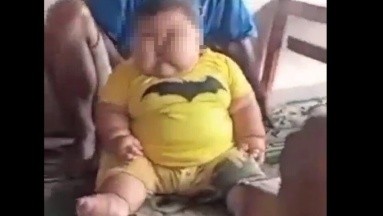 Bebé de 16 meses pesa 27 kilos; investigan si su peso es por una condición de salud