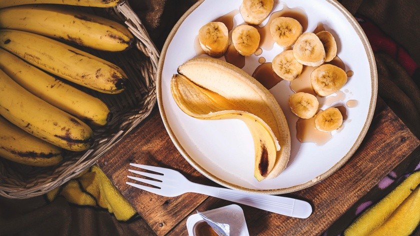El plátano es rico, dulce y es capaz de proporcionarte una dosis extra de energía.