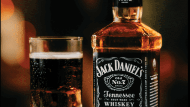 La destilería Jack Daniel's podría estar provocando moho; los residentes temen por su bienestar