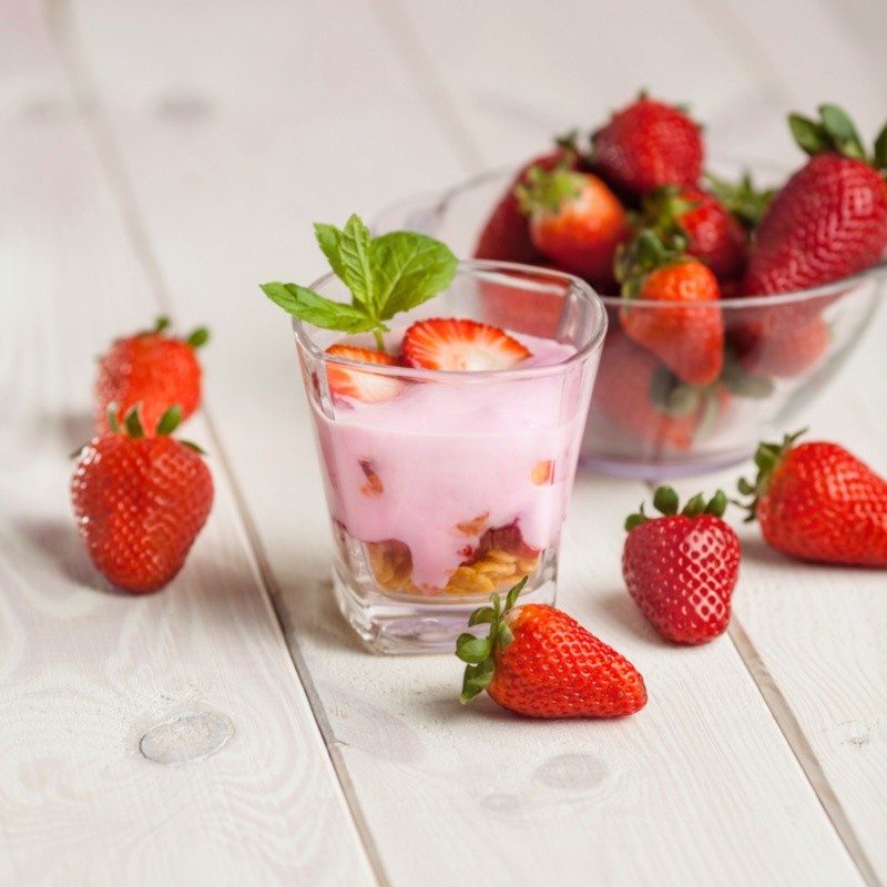  La Profeco analizó diferentes marcas de yogurt bebible. Foto: Freepik