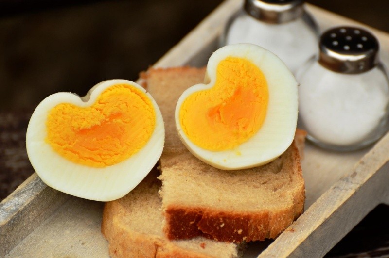 Los huevos pueden tener salmonella. Archivo GH.  