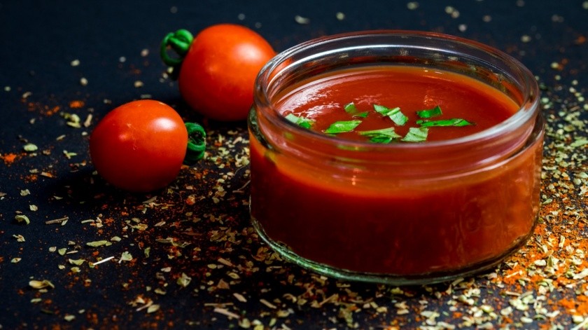 La Profeco evaluó diferentes marcas de puré de tomate.(Unsplash)