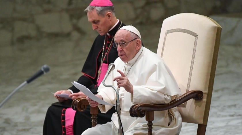 El papa Francisco sufre una bronquitis pero podría ser dado de alta en los próximos días, según el Vaticano.(EFE)