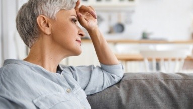 Encuentran relación entre menopausia precoz, terapia hormonal y el riesgo de Alzheimer