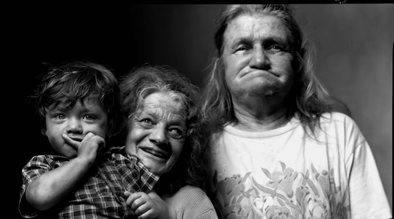 Los Whittakers se casaron entre ellos mismos y sus hijos nacieron con defectos genéticos. Foto: Captura  Soft Whit Underbelly. 