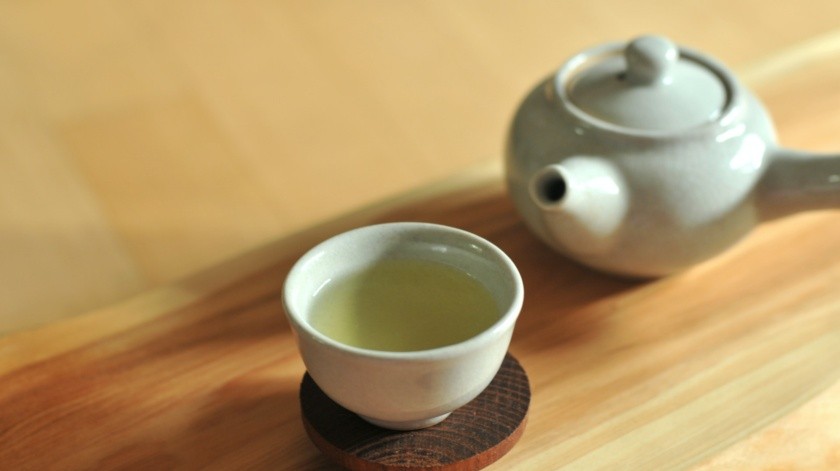 Una taza de té verde puede ser la clave para una sonrisa radiante(Na visky/UNSPLASH)