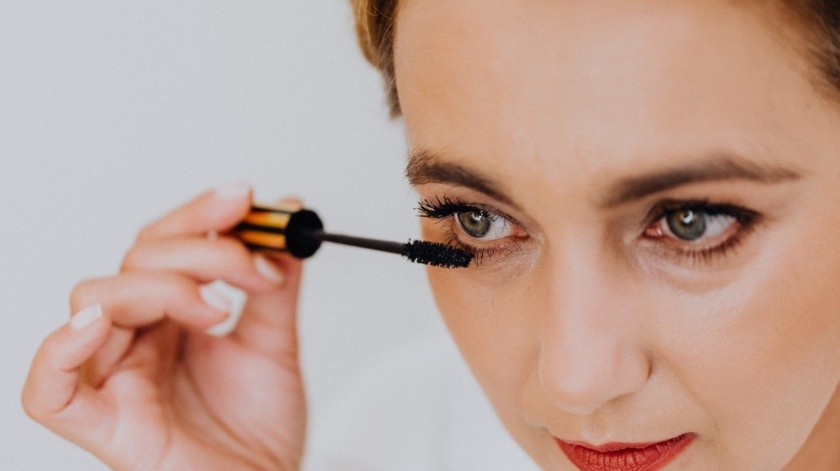 El uso excesivo e incorrecto de maquillaje podría tener efectos negativos a la salud.(Karolina Grabowska/pexels)