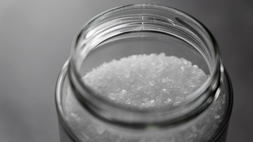 La sal se debe consumir con moderación.(Foto de Castorly en Pexels.)