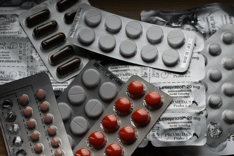 El paracetamol puede utilizarse para controlar la fiebre. Pixabay en Pexels. 
