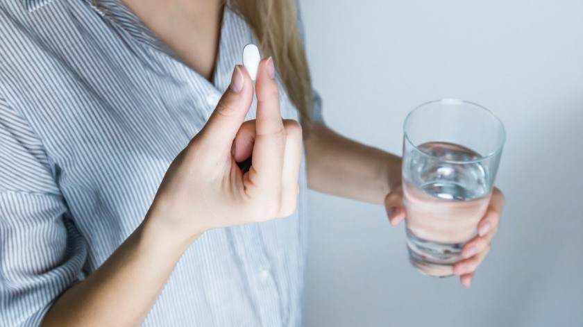 El paracetamol se utiliza para aliviar dolor y hasta fiebre.(Foto de JESHOOTS.com en Pexels.)