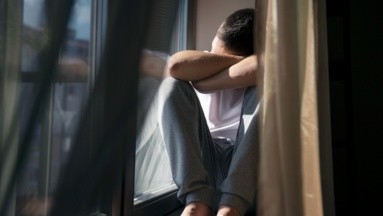 Tasa de suicidio entre adolescentes en EU ha aumentado más del doble: Estudio