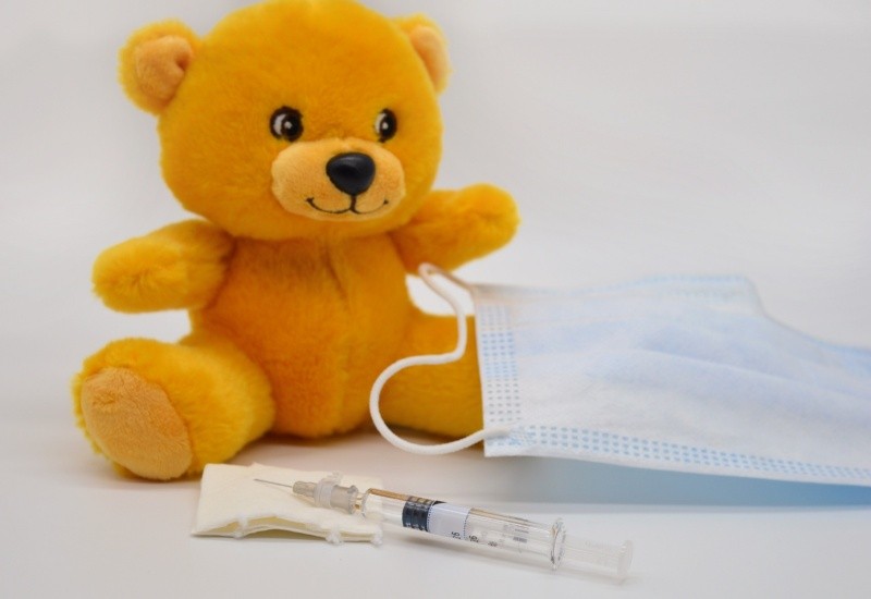 La vacunación es una herramienta crucial para prevenir enfermedades y proteger la salud. Foto:neelam279/pixabay 