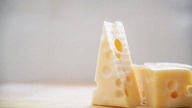 ¿Cómo saber si el queso está malo? Toma en cuenta estas señales