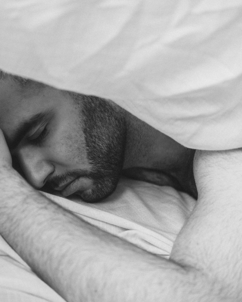 Una siesta mayor a 30 minutos podría brindarte mayor sensación provisional de somnolencia. FOTO:Mister Mister/PEXELS