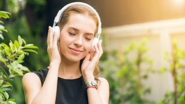 Descubre una canción relajante que podría calmar tu ansiedad, según expertos