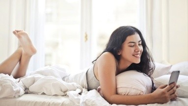 Dormir: El uso nocturno de las redes sociales puede afectar el sueño, según estudio