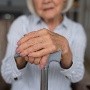 Mujer de 102 años afirma que su secreto para una larga vida es 