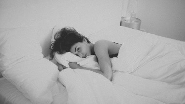 ¿Cuál es la relación entre el sueño y el rendimiento sexual?