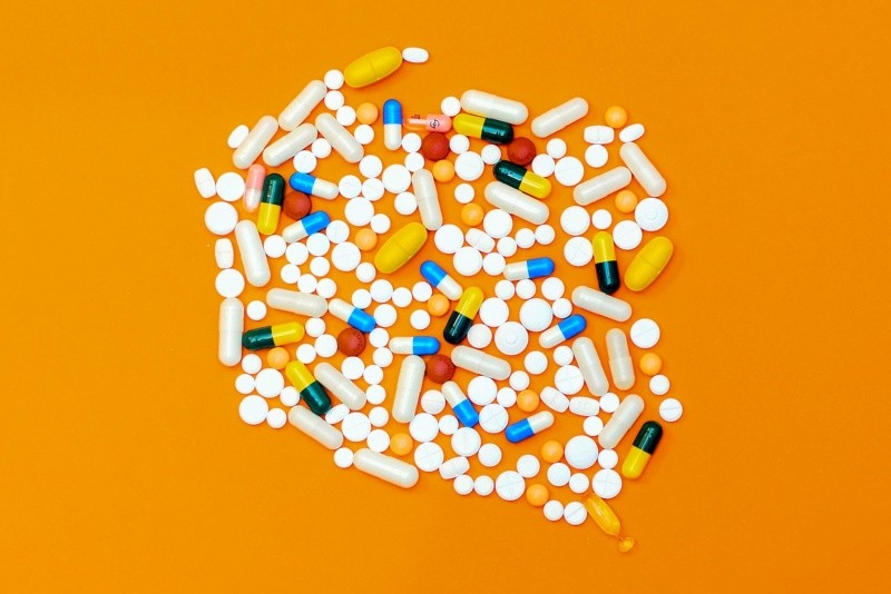 El uso indiscriminado de pastillas para dormir puede enmascarar problemas de salud. FOTO:Michał Parzuchowski/UNSPLASH 
