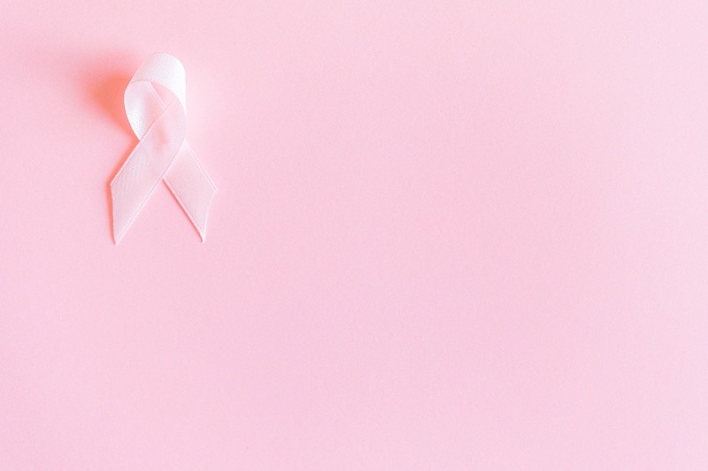 El cáncer de mama la mayoría de las veces se puede prevenir. Foto de Anna Shvets.  