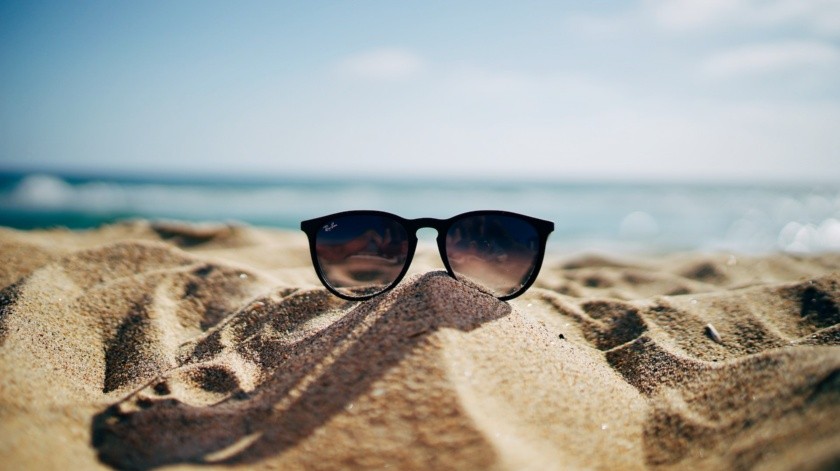 Evita estos errores al protegerte del sol y cuida tu piel durante el verano(Ethan Robertson/UNSPLASH)