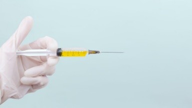 Estudio demuestra que vacuna ARN podría reducir un 65% el riesgo de reproducción de cáncer de piel