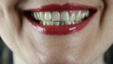 El papel esencial del calcio en la salud dental y la fortaleza de los dientes