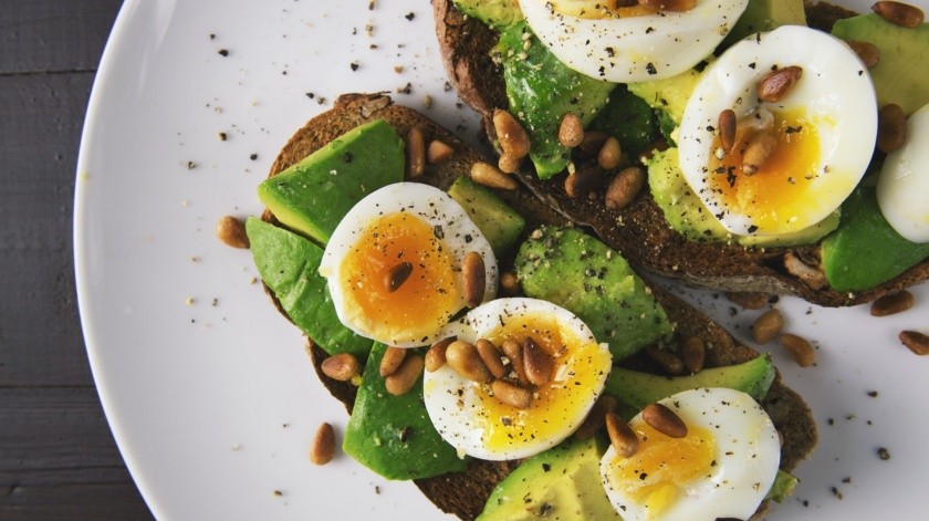 Un desayuno equilibrado es el primer paso hacia una alimentación consciente y saludable(Foodie Factor/pexels)