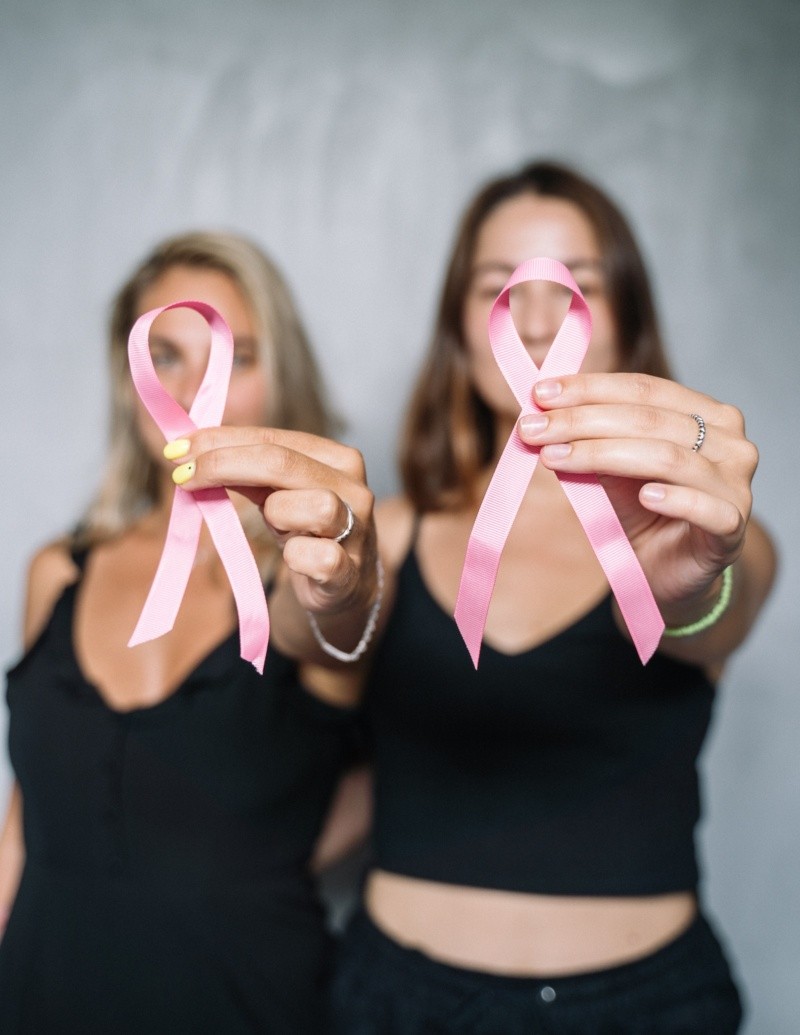 El cáncer de mama es uno de los que integra la lista. Foto de Anna Tarazevich en Pexels. 