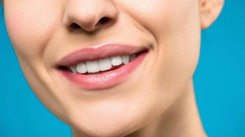 El uso del bicarbonato de sodio para blanquear los dientes ha generado mucha controversia.(Shiny Diamond)