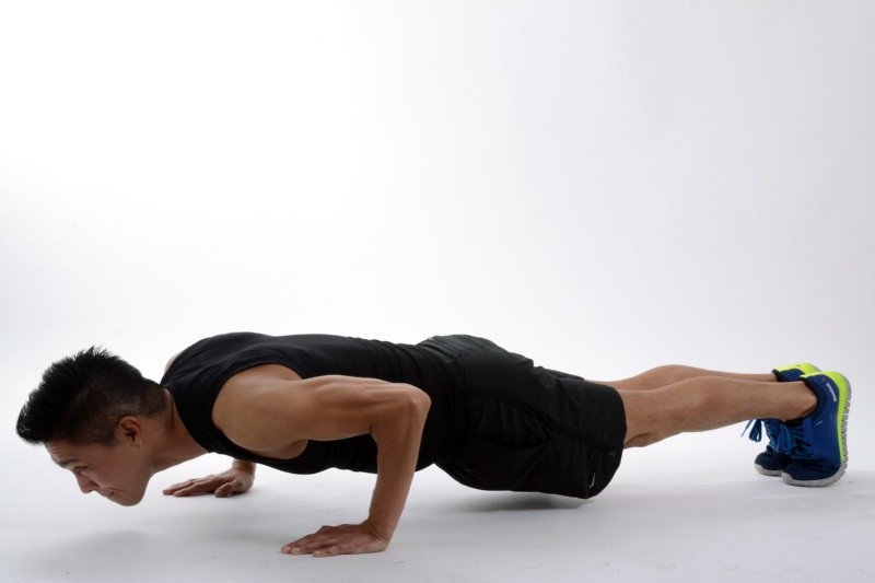 La plancha es uno de los ejercicios más efectivos para fortalecer el abdomen. FOTO:Keiji Yoshiki/PEXELS