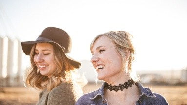 La importancia de identificar una amistad falsa, Chat GPT revela 8 señales