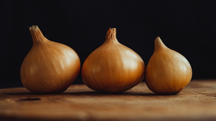 La cebolla tiene grandes propiedades culinarias.(Foto de Aleksey Nosov en Pexels.)