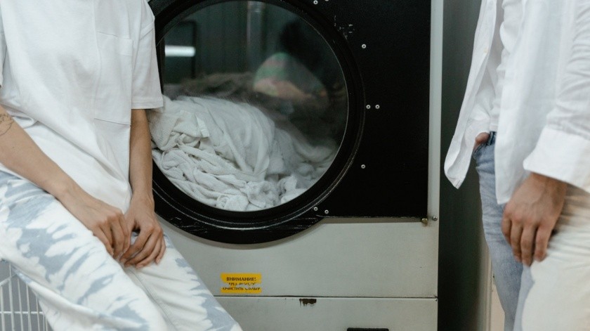 La secadora no debe sobrecargarse de ropa.(Foto de Tima Miroshnichenko en Pexels.)