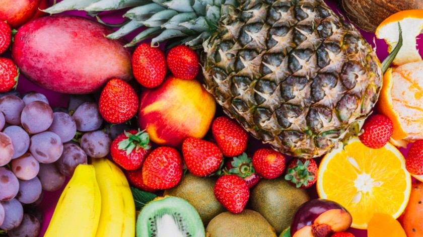 La OMS recomienda el consumo de frutas y verduras.(Foto por Freepik)