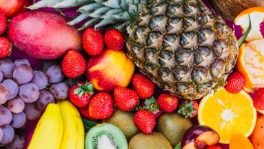 OMS recomienda que adultos consuman al menos 400 gramos de frutas y verduras al día